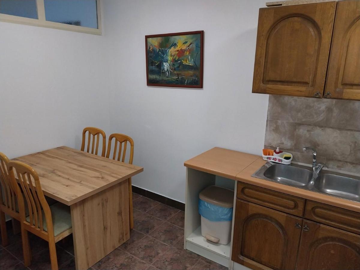 Budget Apartment Balkanika Belgrad Exteriör bild
